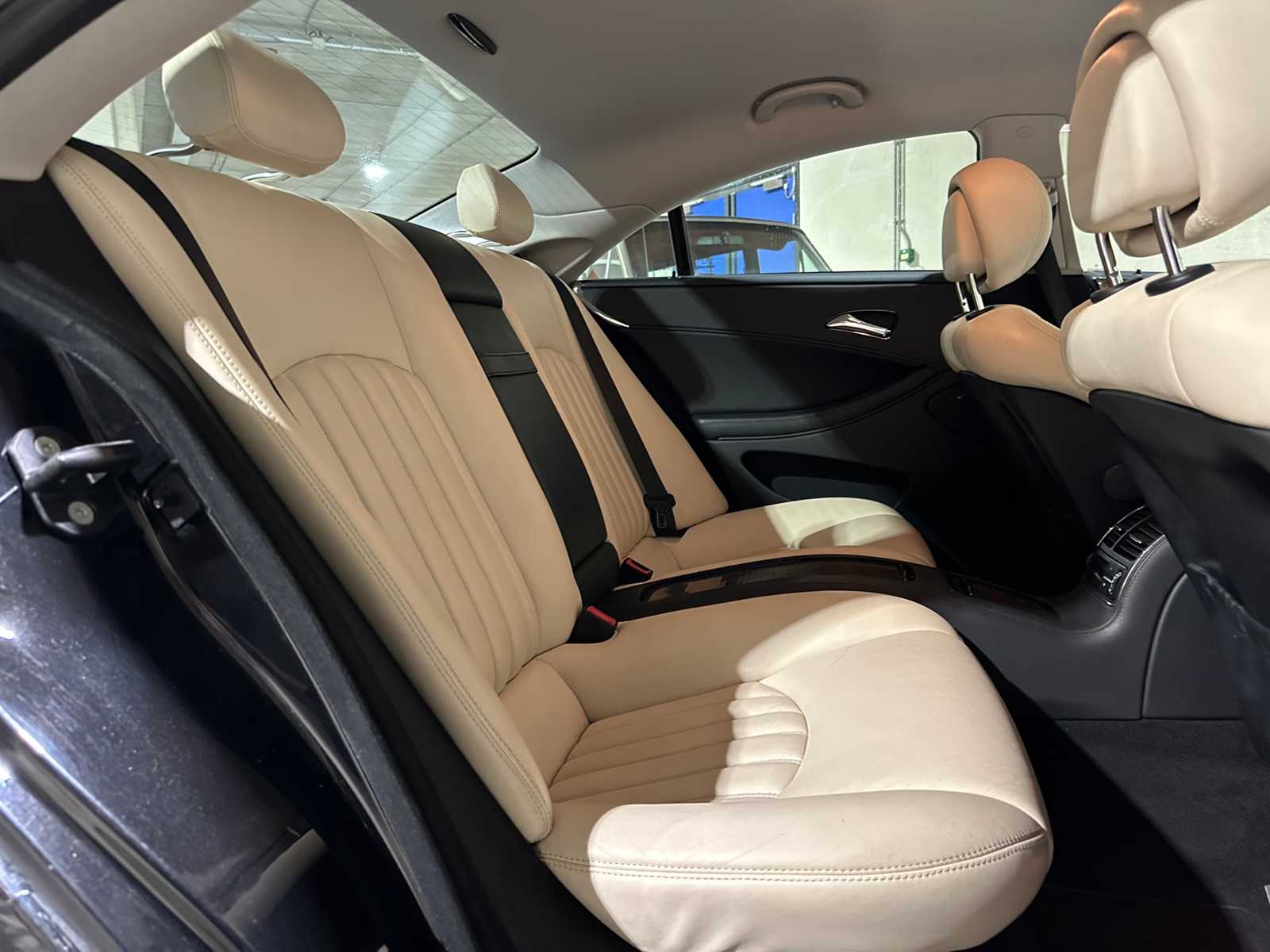 Mercedes-Benz CLS320 CDI Prestige Designo 224pk 2008 CLS-klasse, 73-ZF-GR