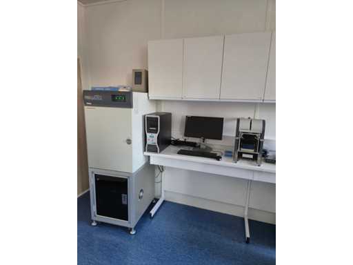 HAMAMATSU - FDSS?CELL + A11529-02 + A8472-05CR - Fluorescence Microplate Reader