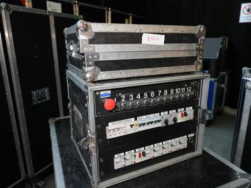 KEINE MARKE – V12 – MOTORCONTROLLER V12 63A IN + FLIGHTCASE