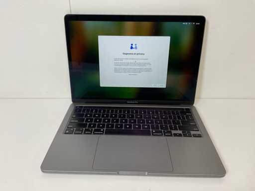 Apple MacBook Pro 13,3", Apple M1, 8 GB RAM, laptop z dyskiem SSD 256 GB