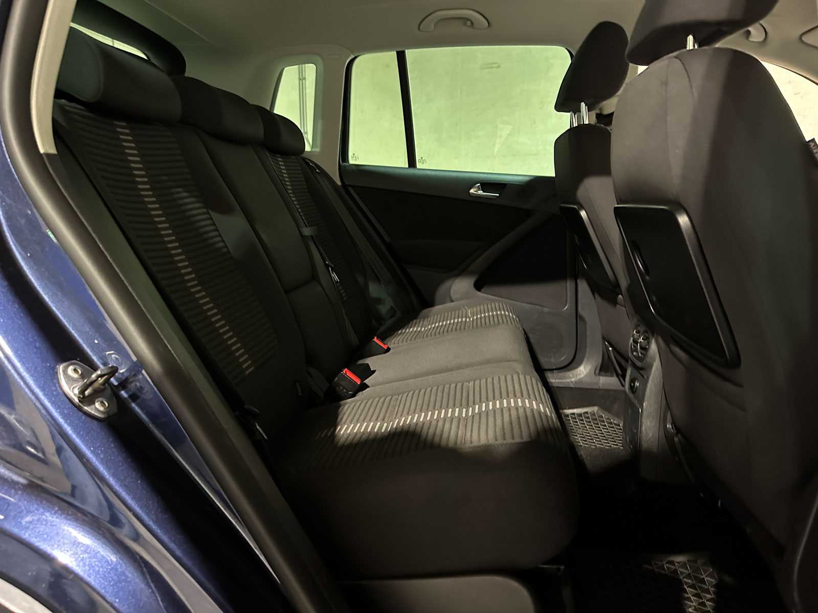 Volkswagen Tiguan 2.0 TDI Sport&&Style 4Motion 140pk 2011 (Origineel-NL), 74-PNH-9