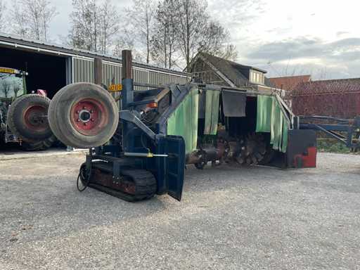 Retourneur de compost
