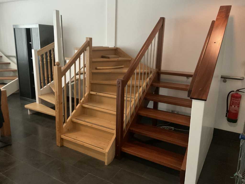 Showroom stairs (6x)