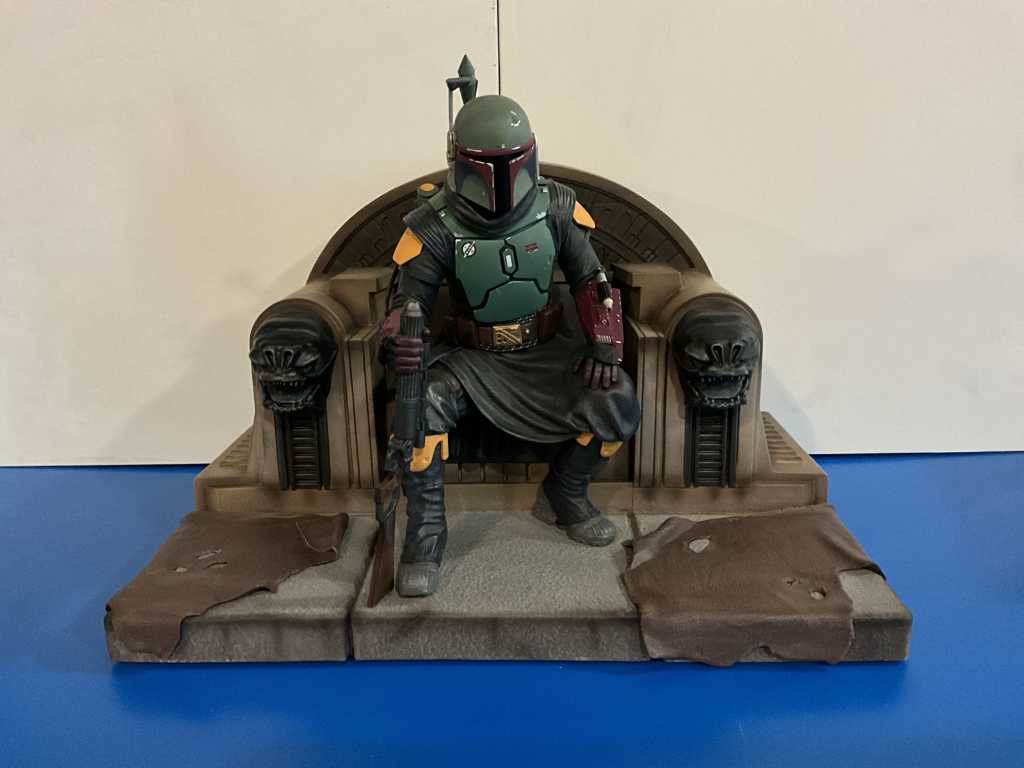 STAR WARS Boba Fett 1:7 Collectible Figure - Limited Edition