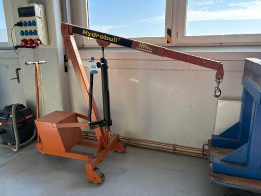 HYDROBULL HB 150 DKCE Mobile crane