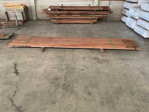 Lotto di legno duro Azobe finemente segato di varie lunghezze (totale 0,31185 m³)