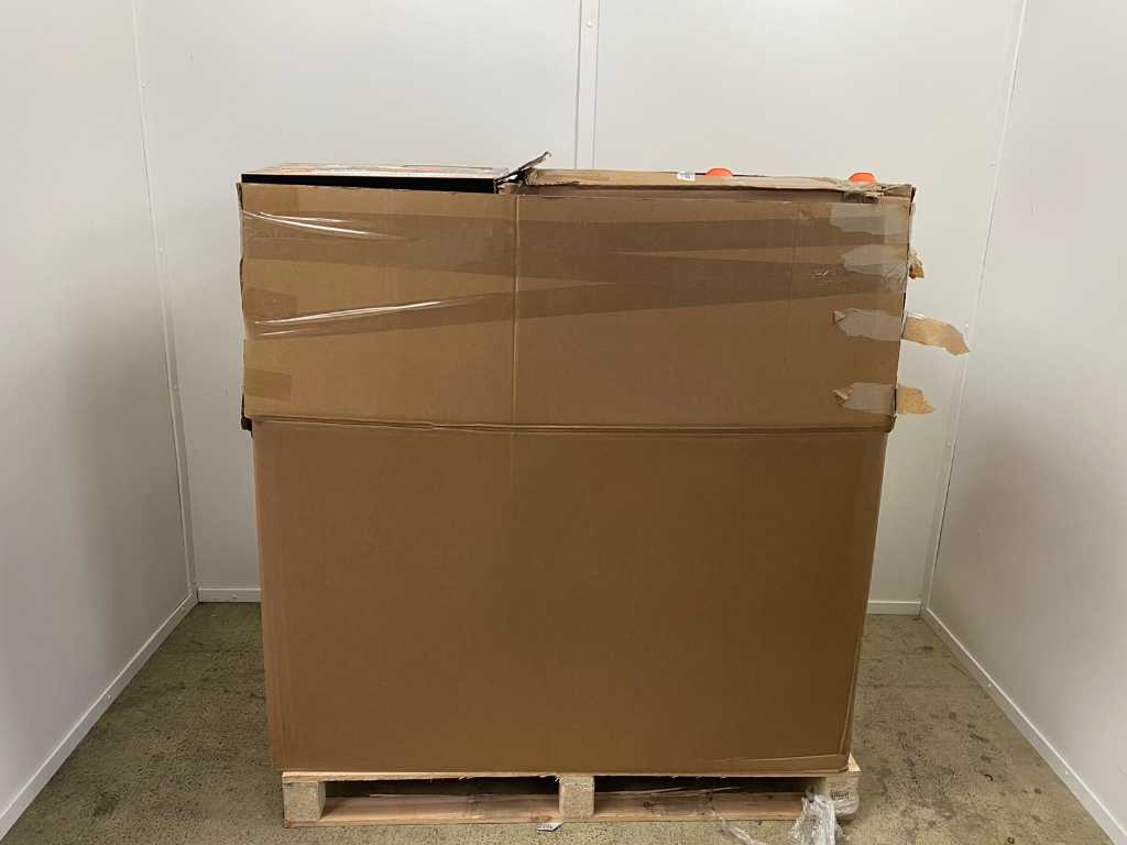 Pallet of returned goods for household, toys and living