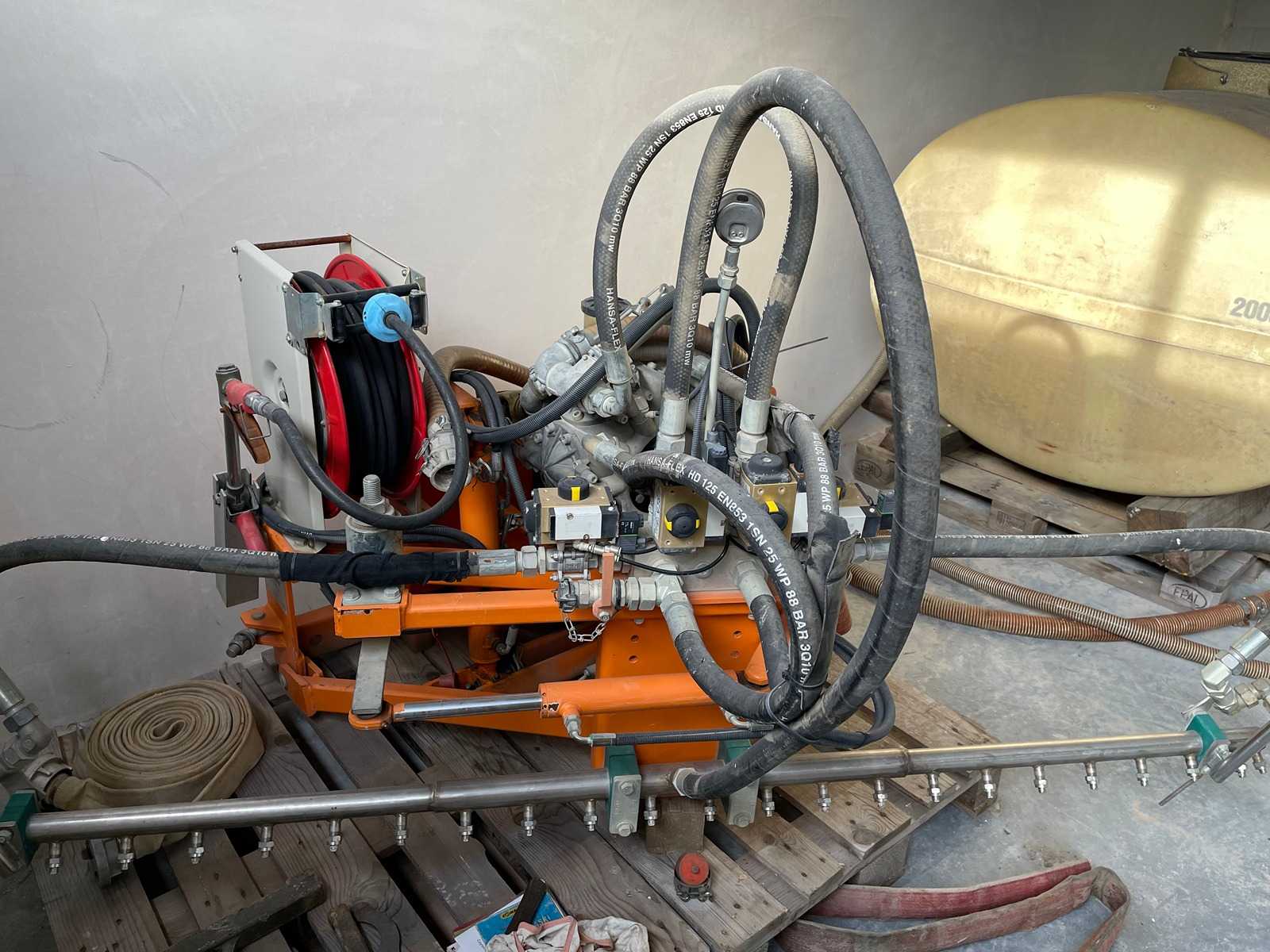 TRILETY WBT 35 High-pressure road washer