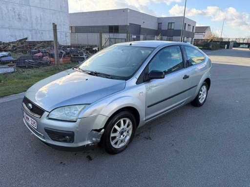 FORD - 2005 - FOCUS - Car