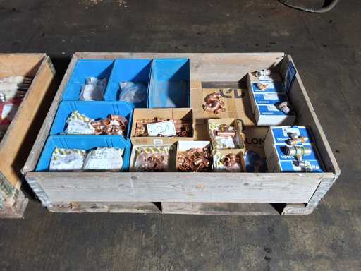   Palette mit Sanitär + Heizungsmaterial UPONOR + VIEGA