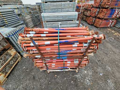 Schake props 1.80–3.00 m – 70 pieces on pallet – telescopic props / slab props made of steel – tested & ready for use