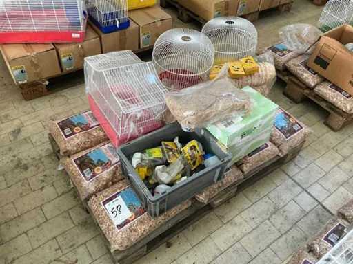 Stock of various accessories for animals