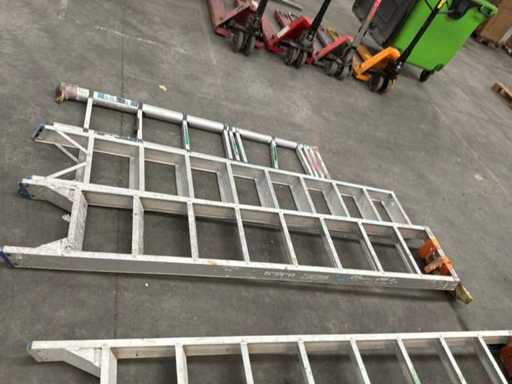 Échelle et escaliers (3x)