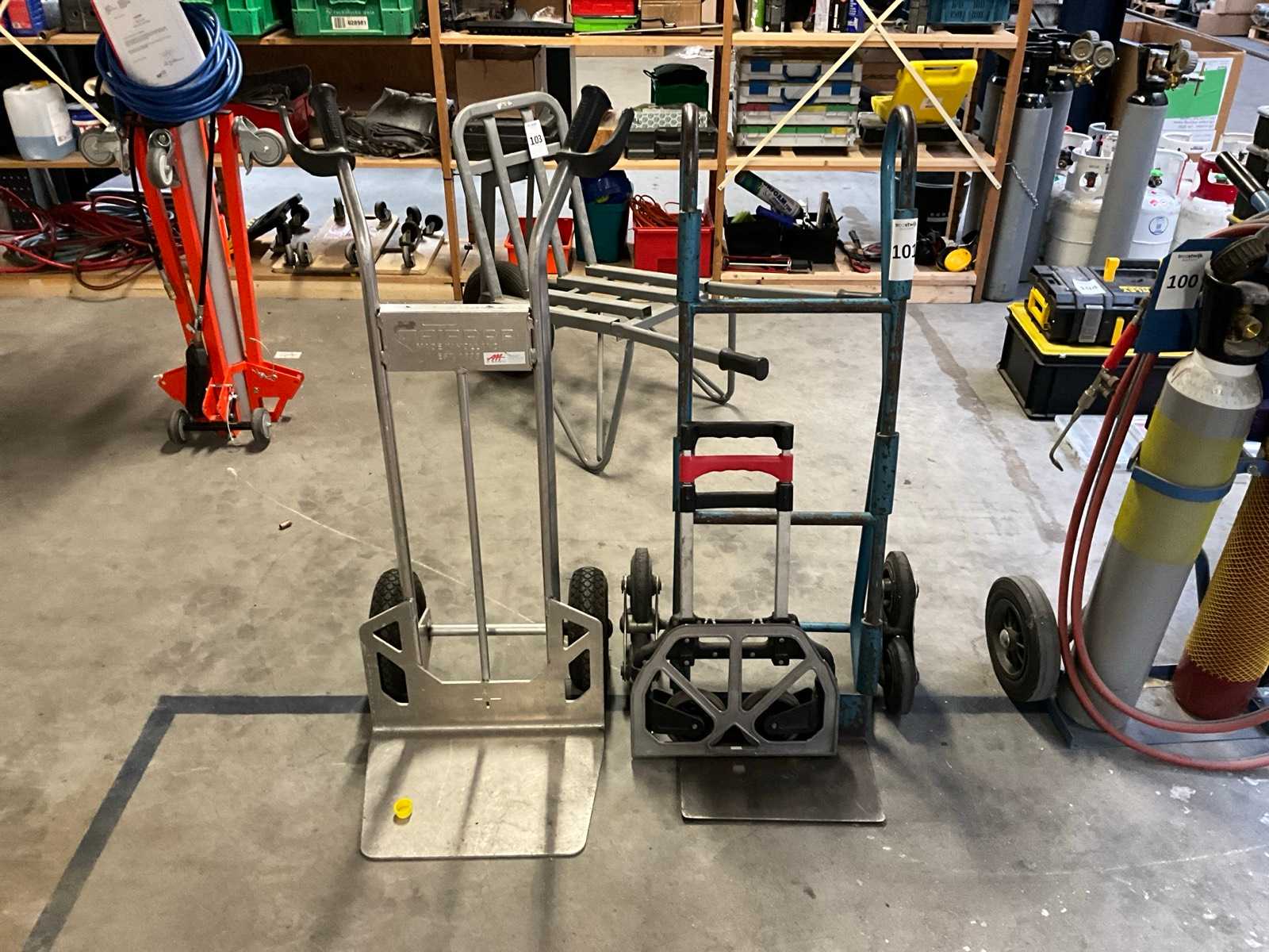 Hand truck (3x)