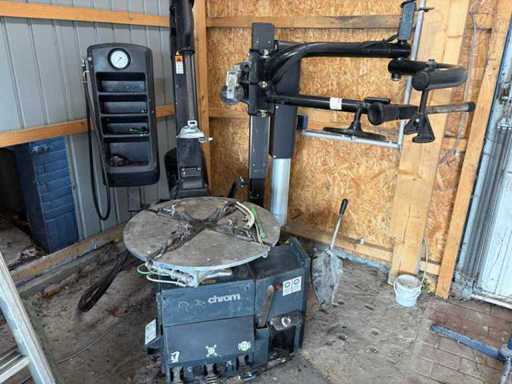 2021 MONOCHROM MC-RM2402BS Plus Tire Changer