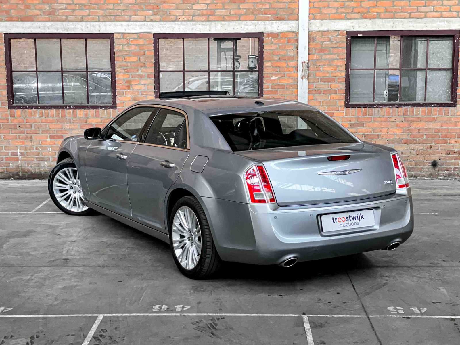 Chrysler 300C LD HEMI Facelift  5.7 V8 367pk 2014