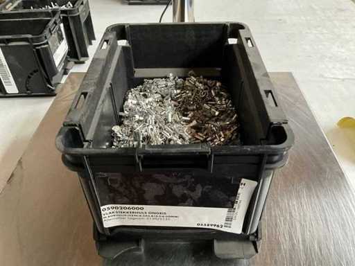 Würth 2.26kg Flat plug sleeve 6.3x0.8 in stackable box