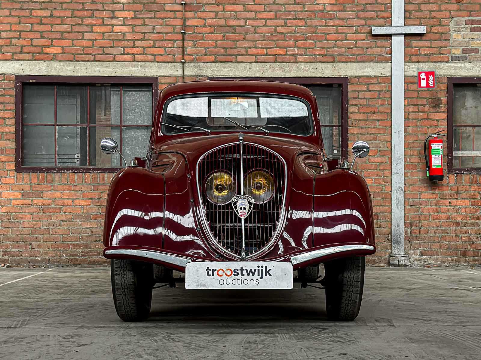 Peugeot 202 Pick-Up Truck 1946, BH-08-77