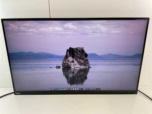 Lenovo (P32p-20) 32", 3840x2160 (UHD) IPS Monitor