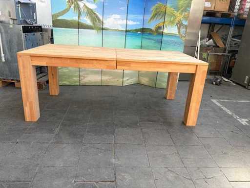 Nouvelle table à manger extensible en bois massif au style hêtre