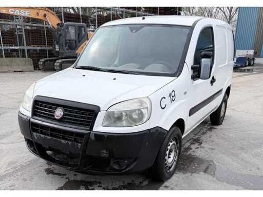 2010 Fiat Doblo cargo Passenger car