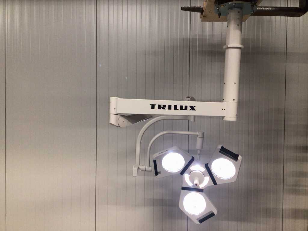 2016 Trilux Aurinio L 120 Lampă chirurgicală
