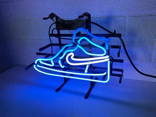 Nike scarpa vetro neon decorazione
