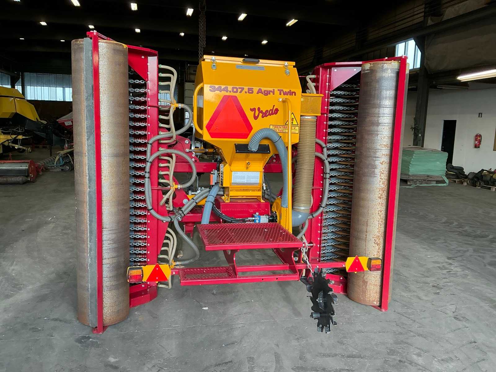 2018 Vredo 344.07.5 Agri Twin 3 Point Mounted Overseeder