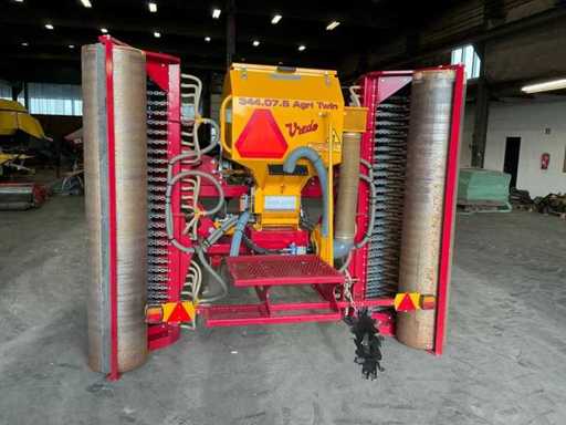 2018 Vredo 344.07.5 Agri Twin 3 Point Mounted Overseeder