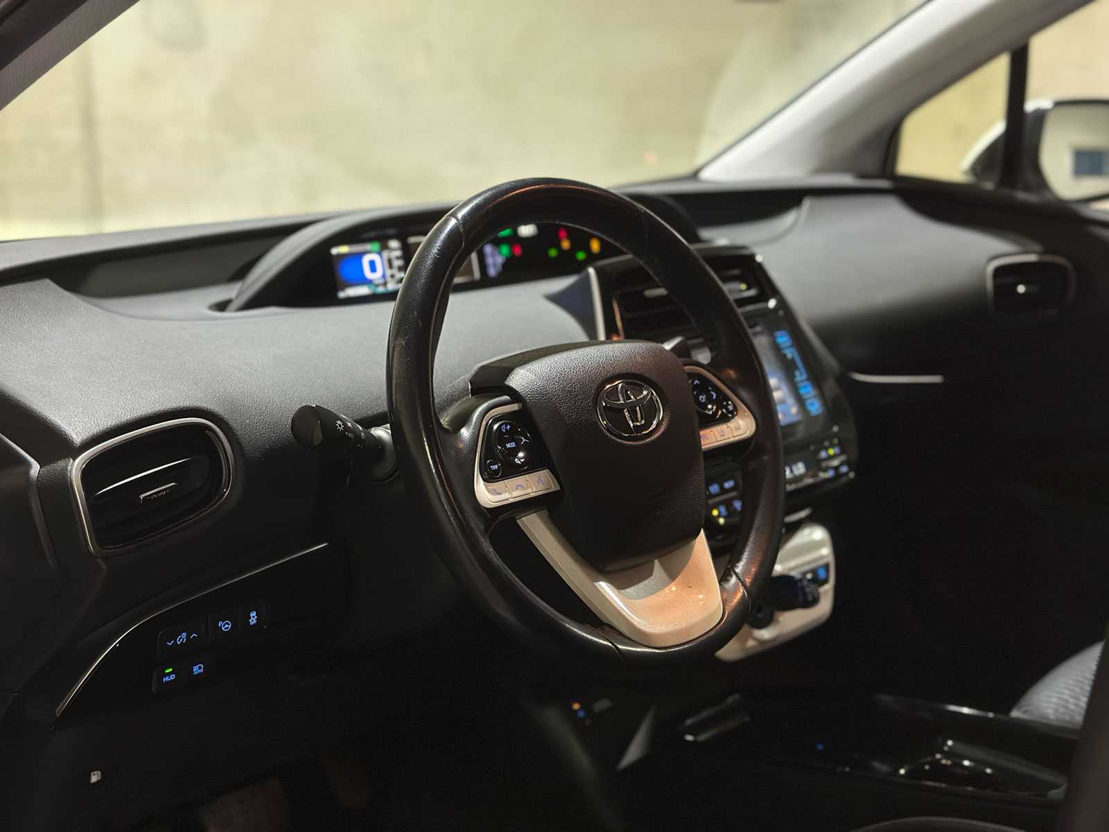 Toyota Prius 1.8 Dark Edition 98pk 2017, H-314-FX