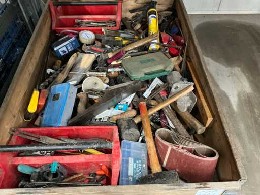 Partij divers handgereedschap