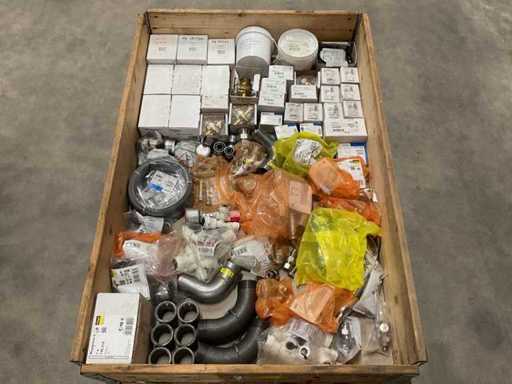 Un lot de material de instalare