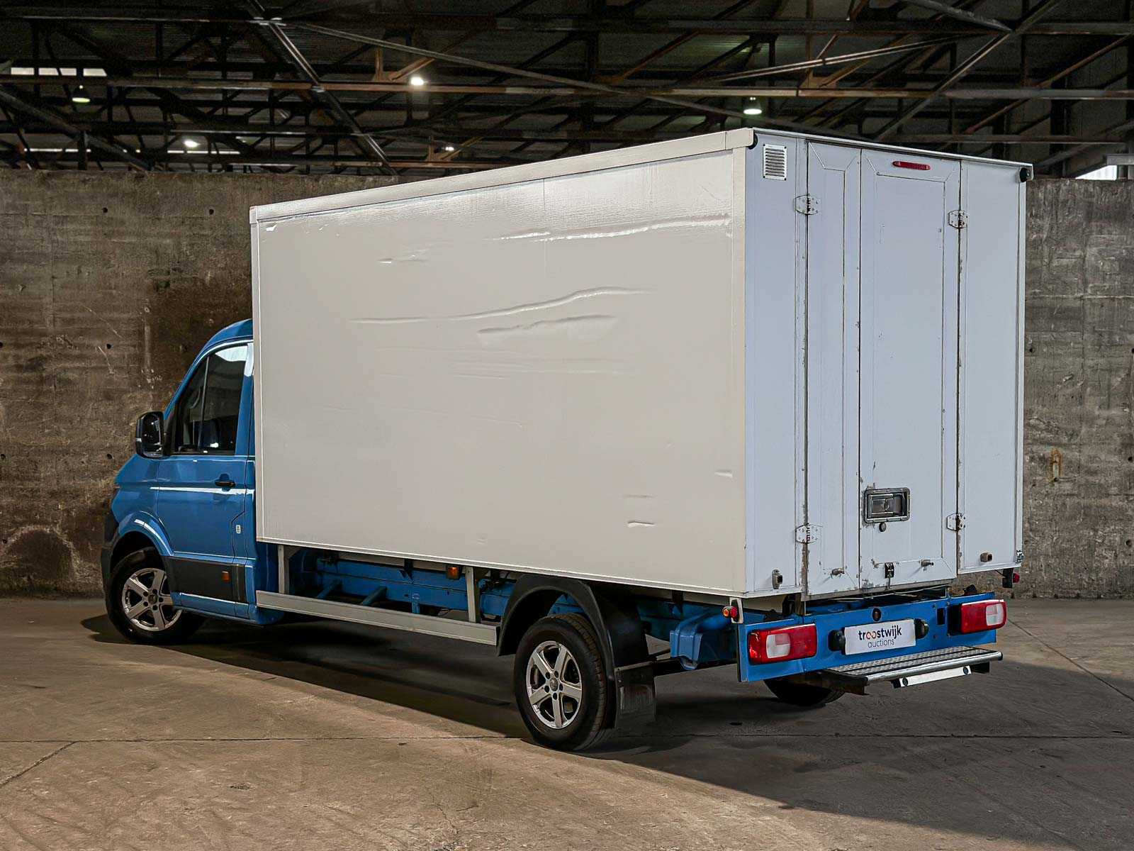 Volkswagen Crafter 35 2.0 TDI L4 Bakwagen 102pk 2017 Bedrijfswagen (Origineel-NL), V-061-JR