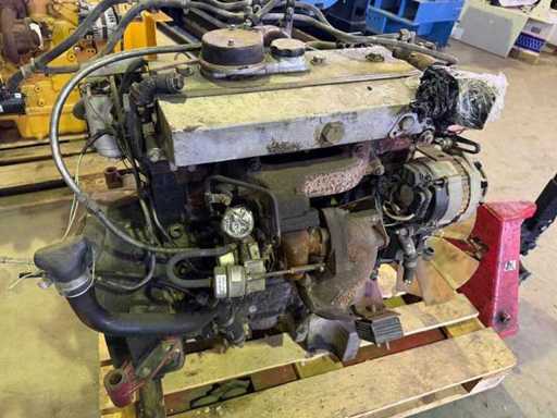 Perkins - Perkins 4 Zylinder Diesel Engine