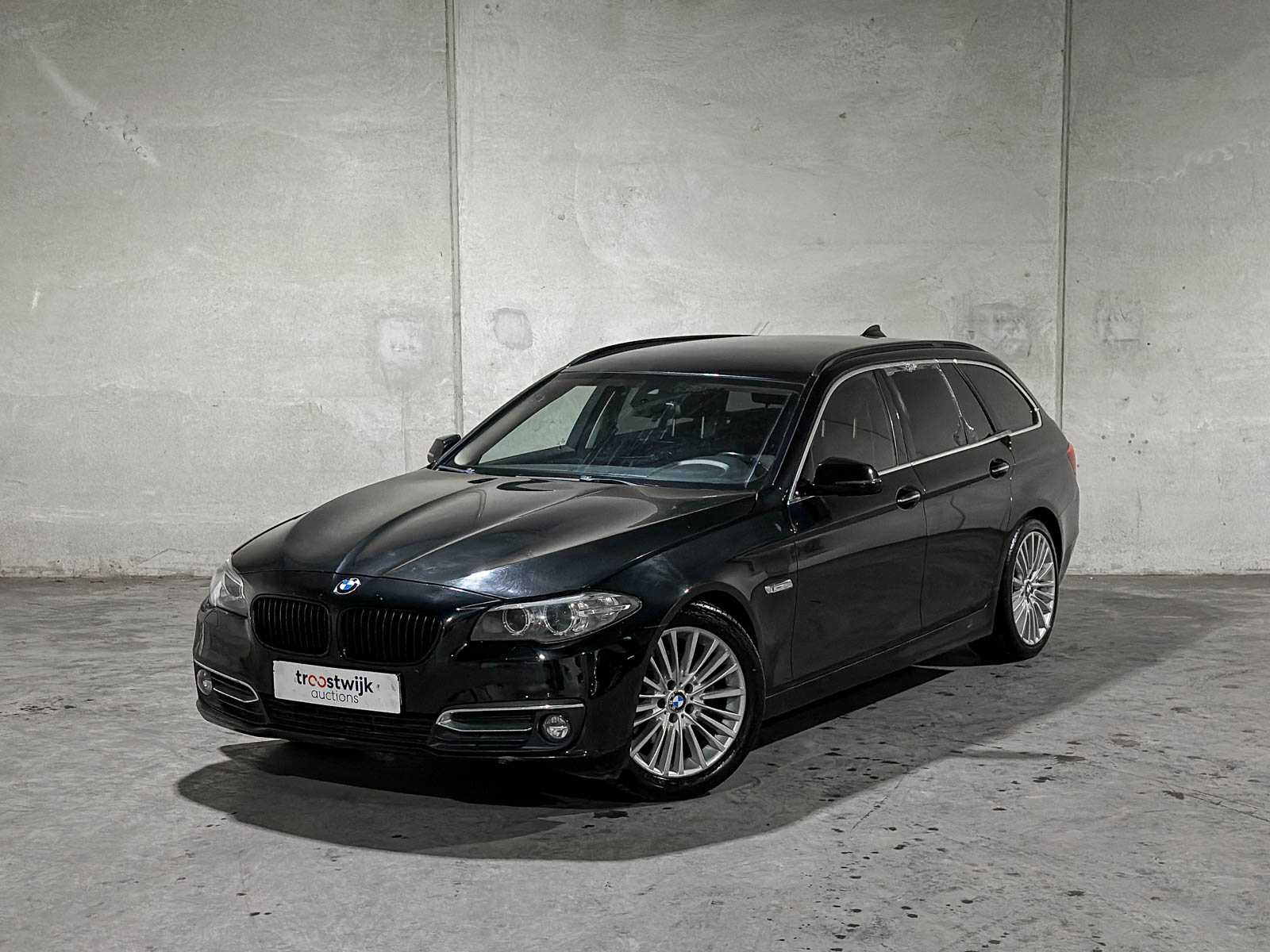 BMW 520d Touring M Sport Edition 190pk 2015 5-serie, ZV-643-T
