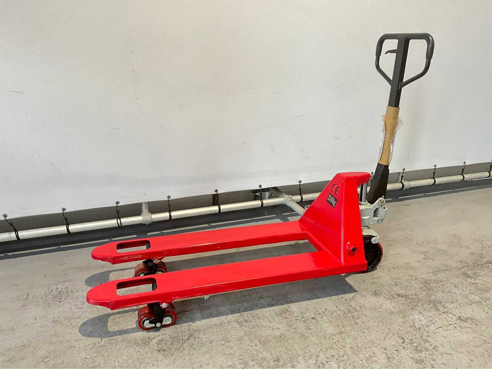2026 HPT-A 2500 Red Hand Hydraulic Pallet Jack