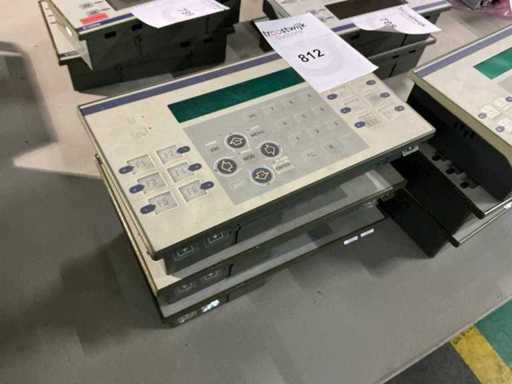 Magelis XBT P022110 Bedieningspaneel (3x)