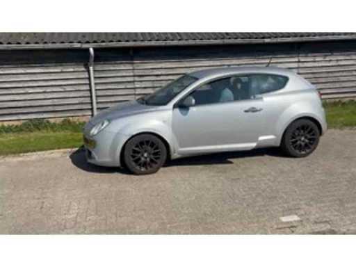 02d2753b-59e1-46b5-bdbe-058d492f6b99.mp4