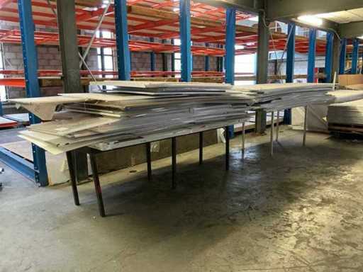 Partij polycarbonaat kanaalplaten