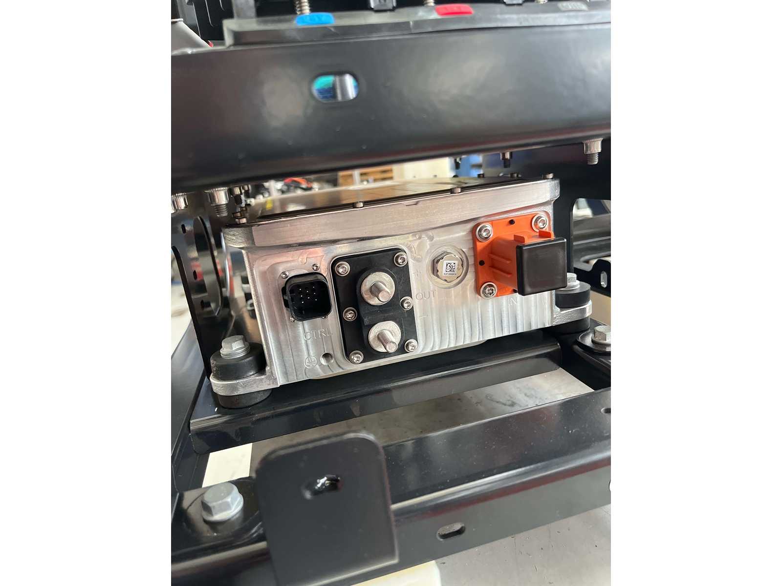 20x DC-DC Converter HV–24V – Bel Power Solutions 700DNC40-24-8S580