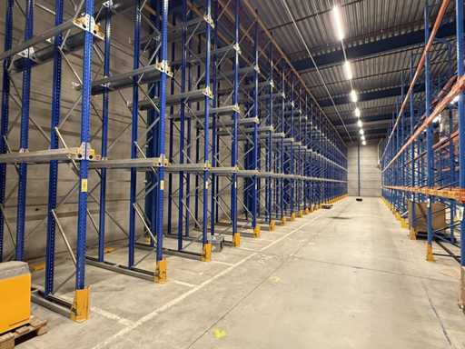 Jungheinrich - MPB - Drive-in-Rack, 60 Palettenräume, 5 Abschnitte,