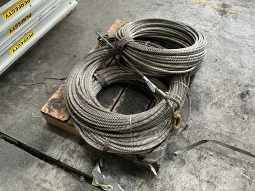 Steel hoisting cable (4x)
