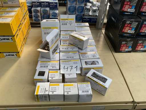 30 de cutii de șuruburi pentru lemn