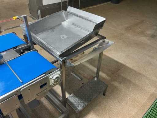 Stainless steel recovery table