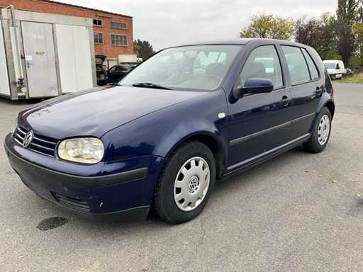 2000 Volkswagen Golf Voiture de tourisme