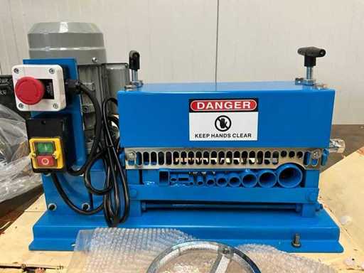 Machine à démonter des câbles