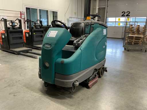 2012 Tennant T16 Scrubber