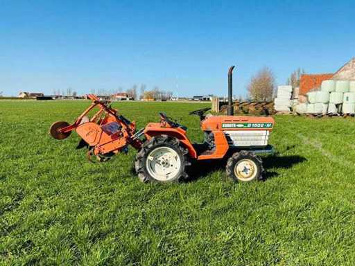 Kubota - B1502 - Kubota B1502-M Compact Tractor