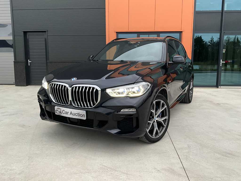 2020 BMW X5 45e xDrive PHEV / Plug-in Hybrid M Sport SUV / Passenger Car