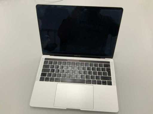 Apple A1989 13-inch MacBook Pro MV992N/A Laptop